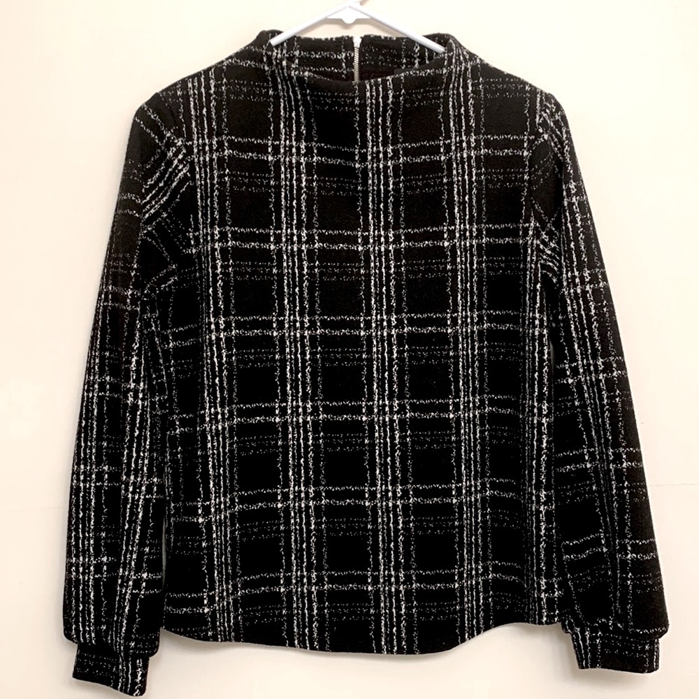 Mock neck Black and White Blouse EUC